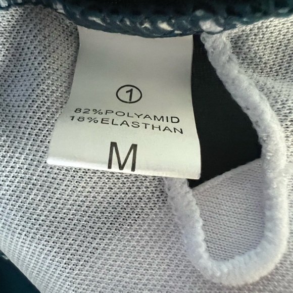 NWOT tankini size med. Cute!! - Picture 5 of 5